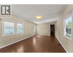 52 Parkside Drive, Mcgregor, ON N0R1J0 Photo 11