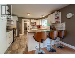 12692 Ponderosa Drive, Lake Country, BC V4V2G9 Photo 11