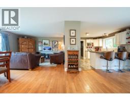 12692 Ponderosa Drive, Lake Country, BC V4V2G9 Photo 10