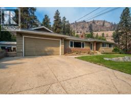 Kitchen - 12692 Ponderosa Drive, Lake Country, BC V4V2G9 Photo 7