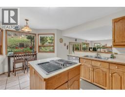 128 Ponderosa Place, Penticton, BC V2A7Y8 Photo 13