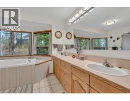 128 Ponderosa Place, Penticton, BC V2A7Y8 Photo 24