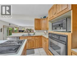 3pc Bathroom - 128 Ponderosa Place, Penticton, BC V2A7Y8 Photo 12