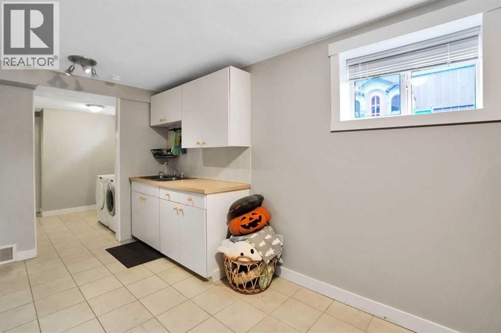 158 Rundleview Close NE - 27