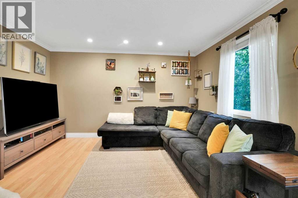 158 Rundleview Close NE - 5