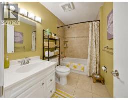 Kitchen - 158 Rundleview Close Ne, Calgary, AB T1Y1J1 Photo 14