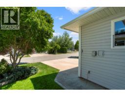 2951 11th Avenue Ne Unit# 2, Salmon Arm, BC V1E1V8 Photo 9