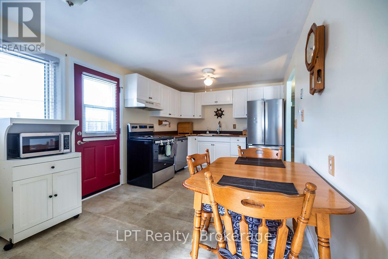 745 Grandview Drive, Oshawa, ON photo 7