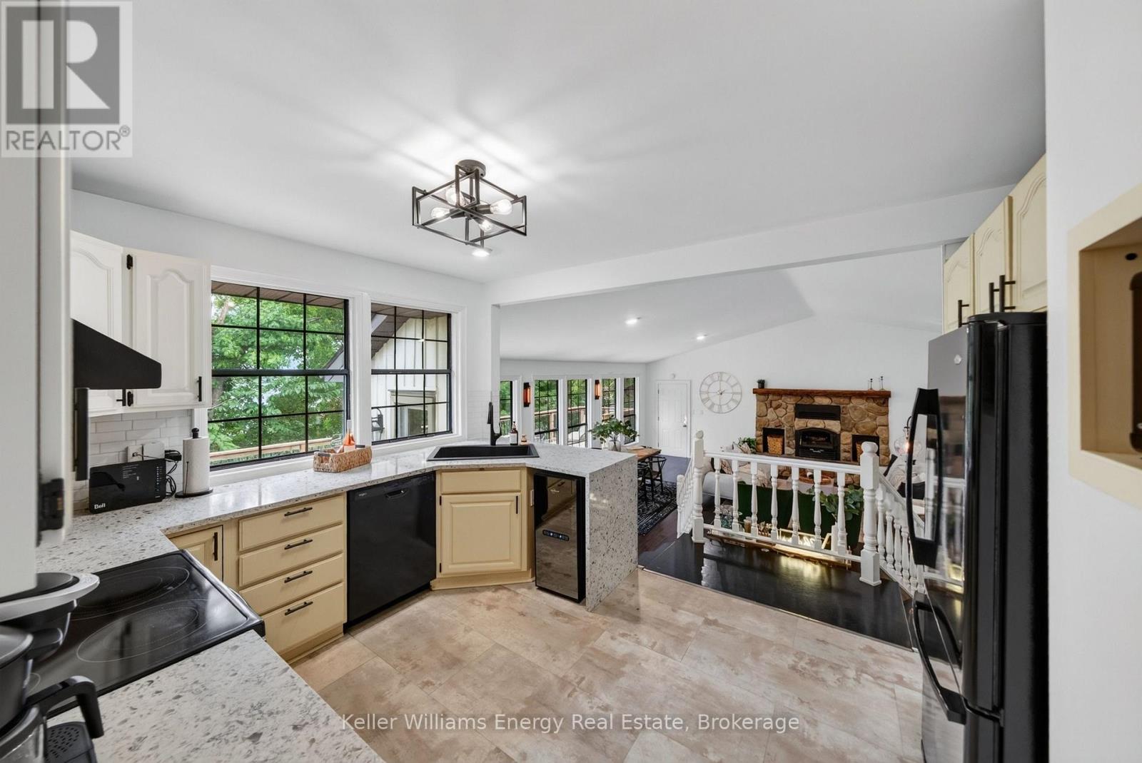 1286 County Road 14 Road, Prince Edward County, ON photo 16