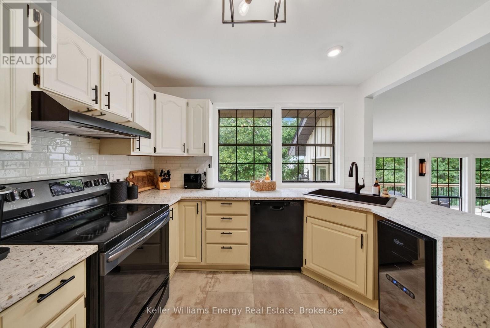 1286 County Road 14 Road, Prince Edward County, ON photo 18