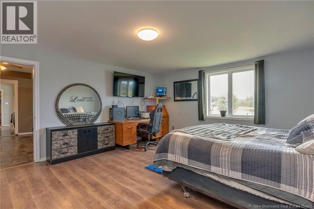 7 Birch Street - Image 21
