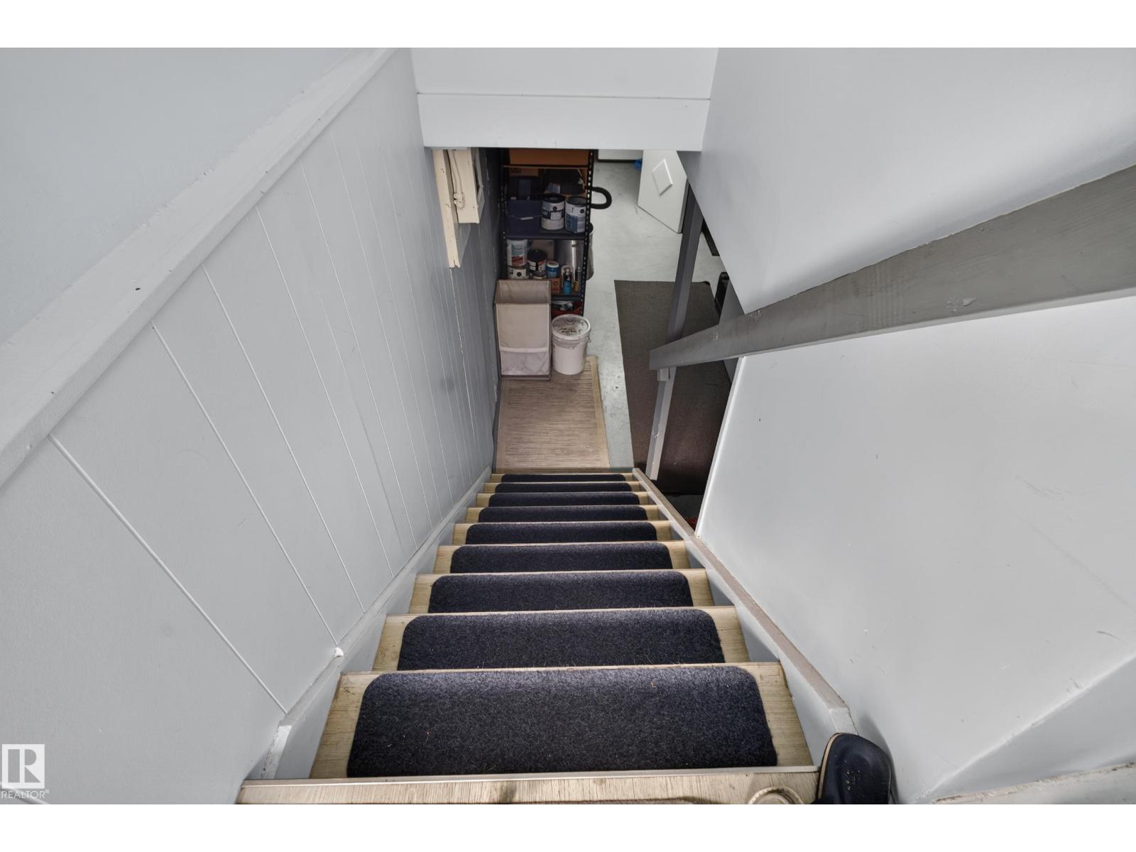 10548 40 ST NW - 17