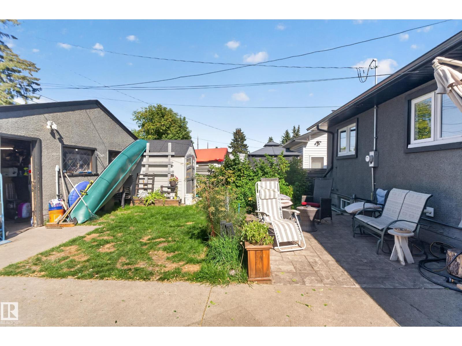 10548 40 ST NW - 35
