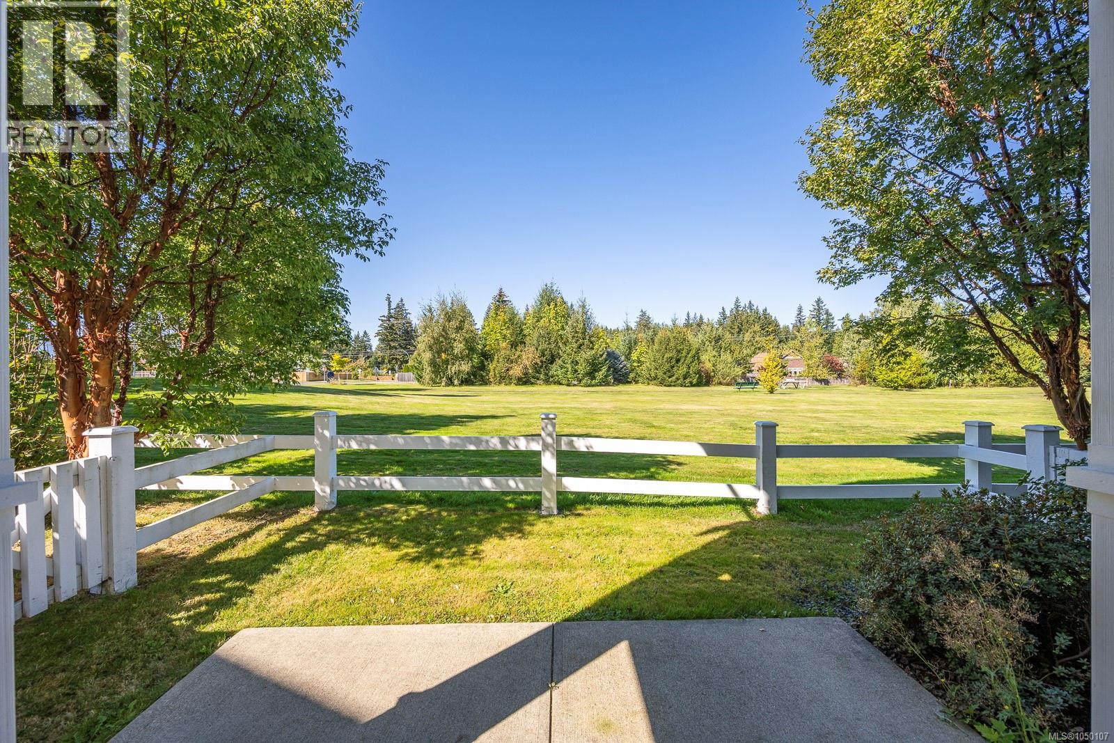 #17 700 Lancaster Way - 24