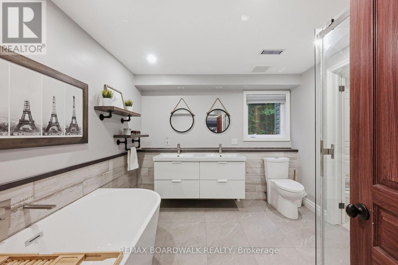 330 MEGAN DRIVE - Image 39