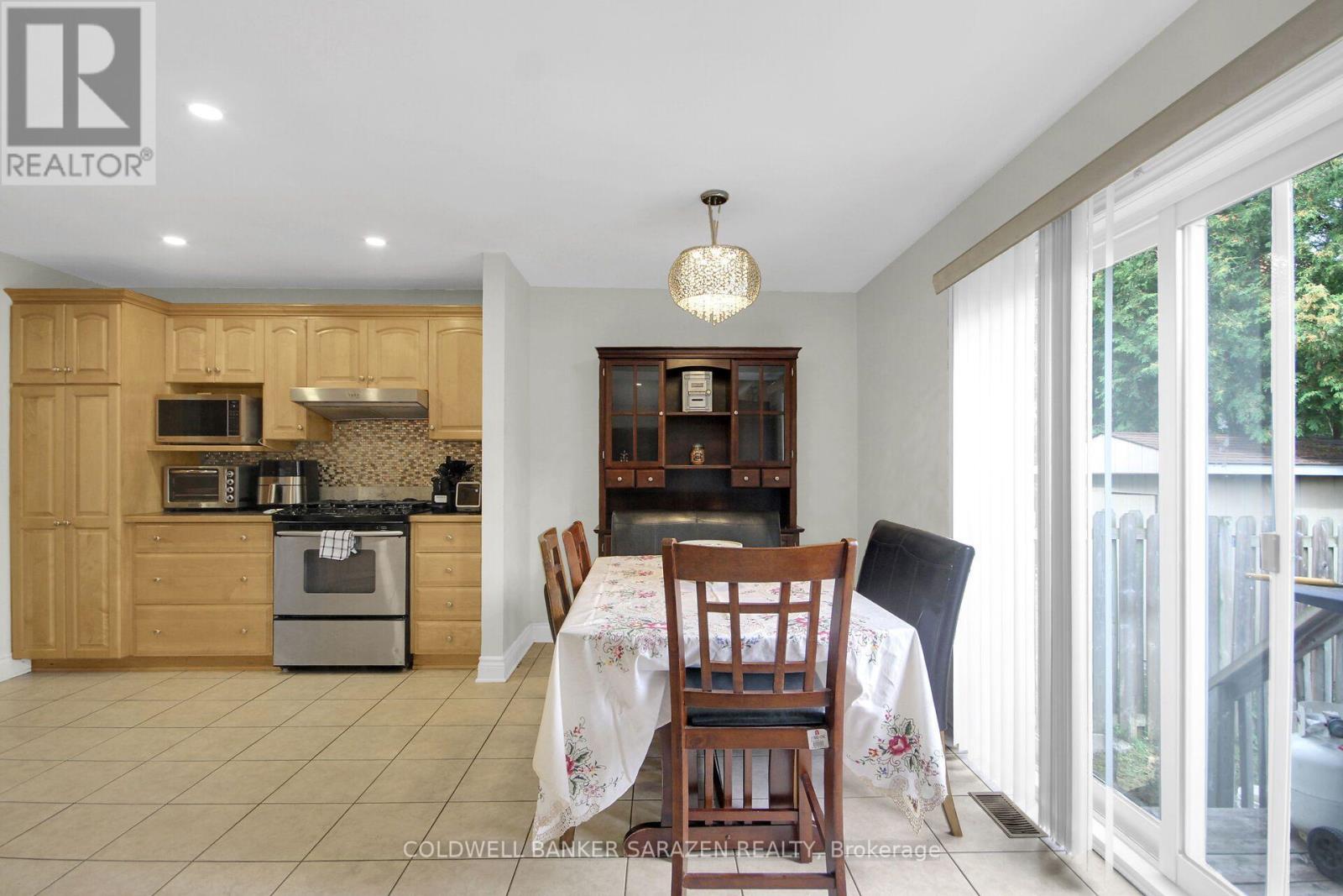 185 TWYFORD STREET - 18