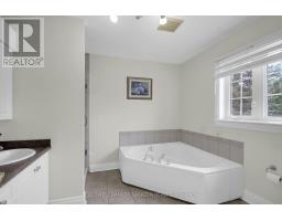 185 Twyford Street, Ottawa, ON K1V0V8 Photo 28