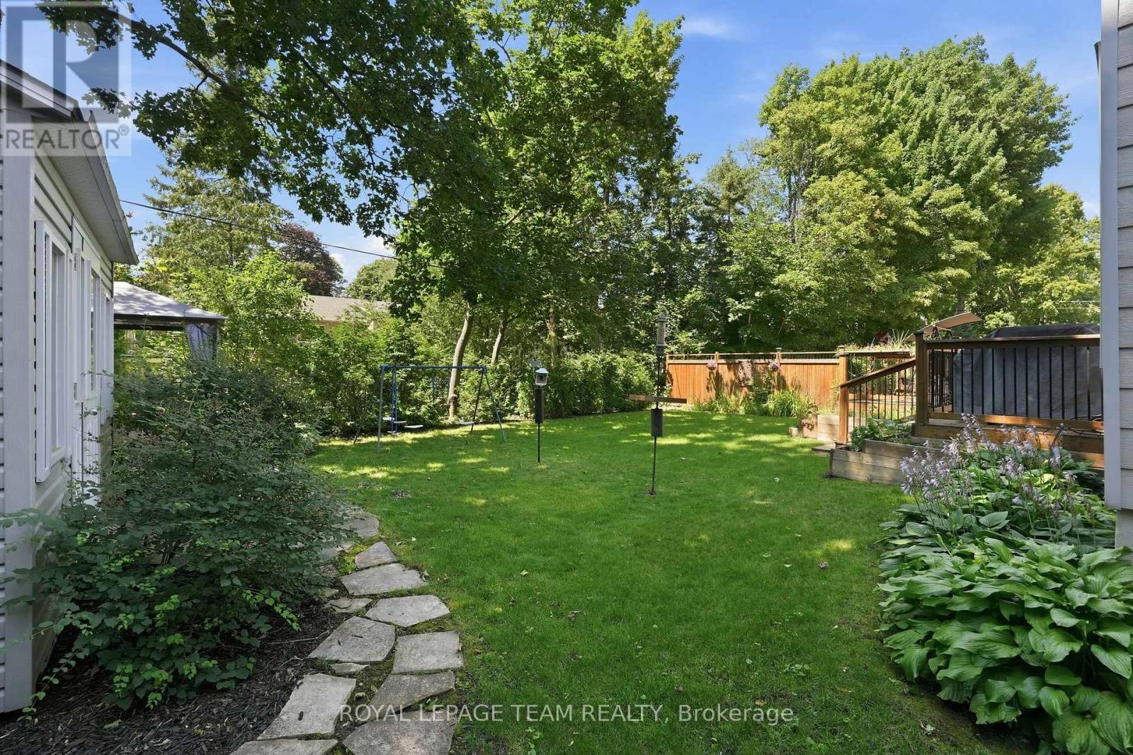 2080 FAIRBANKS AVENUE photo 49