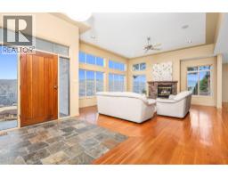 4pc Ensuite bath - 200 Melrose Court, Vernon, BC V1H1T7 Photo 9