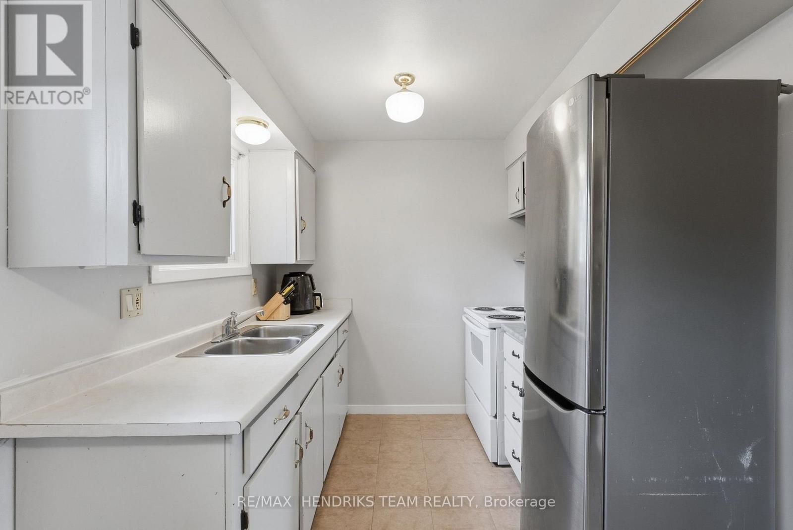 #22 25 LINFIELD DRIVE - 8
