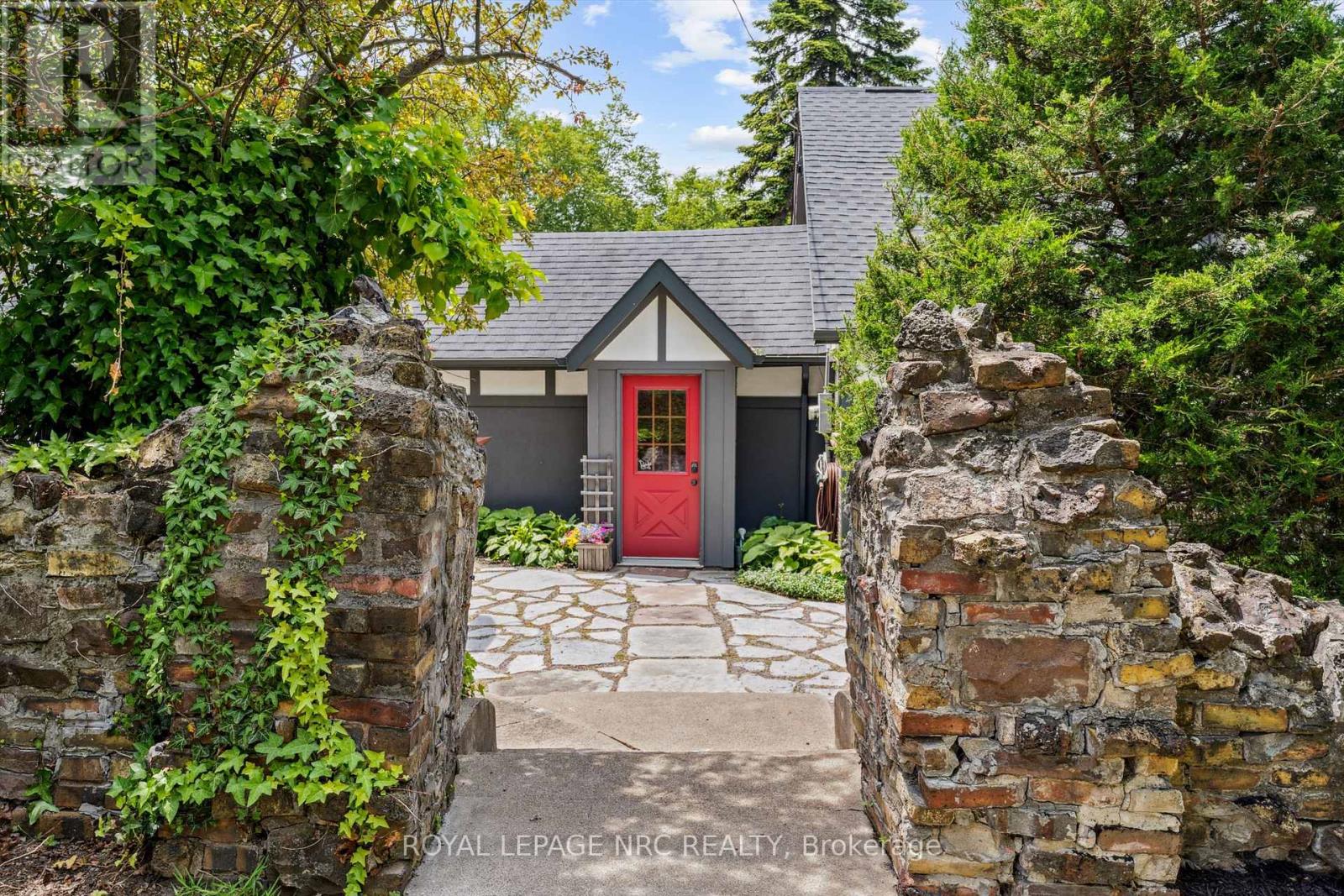 75 YATES STREET - Image 5