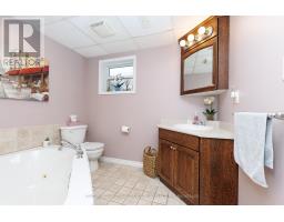 74 Pinehurst Drive, Welland, ON L3C3J1 Photo 24
