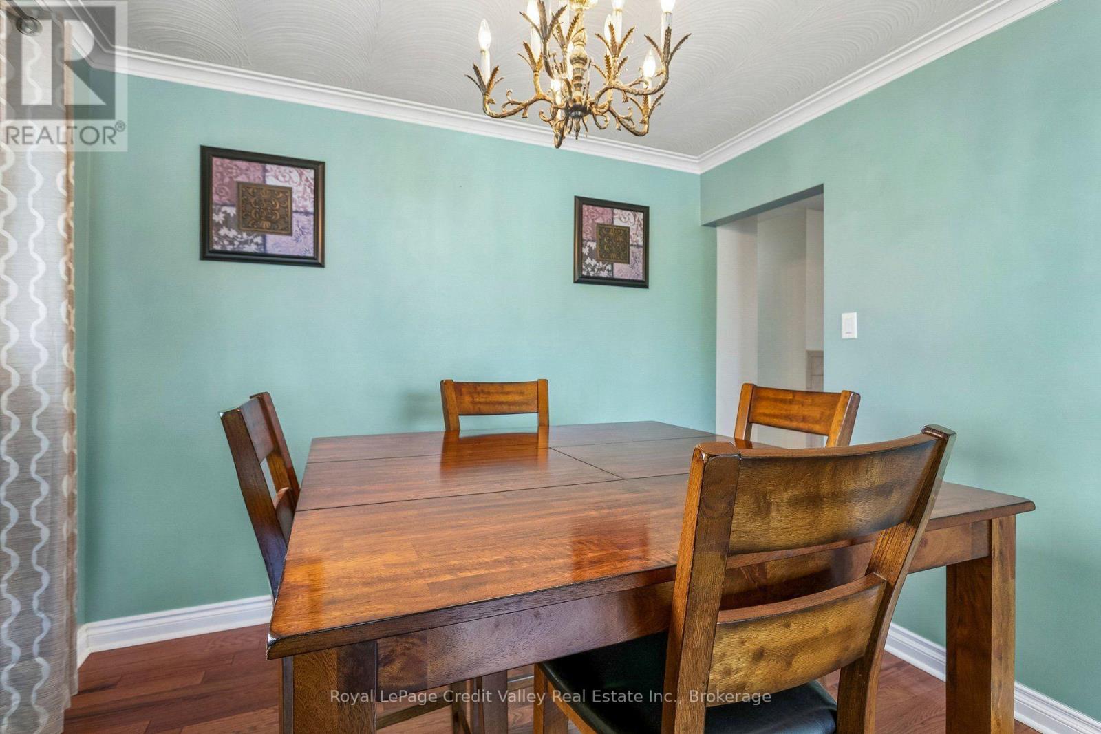 8 MILNER ROAD - 11
