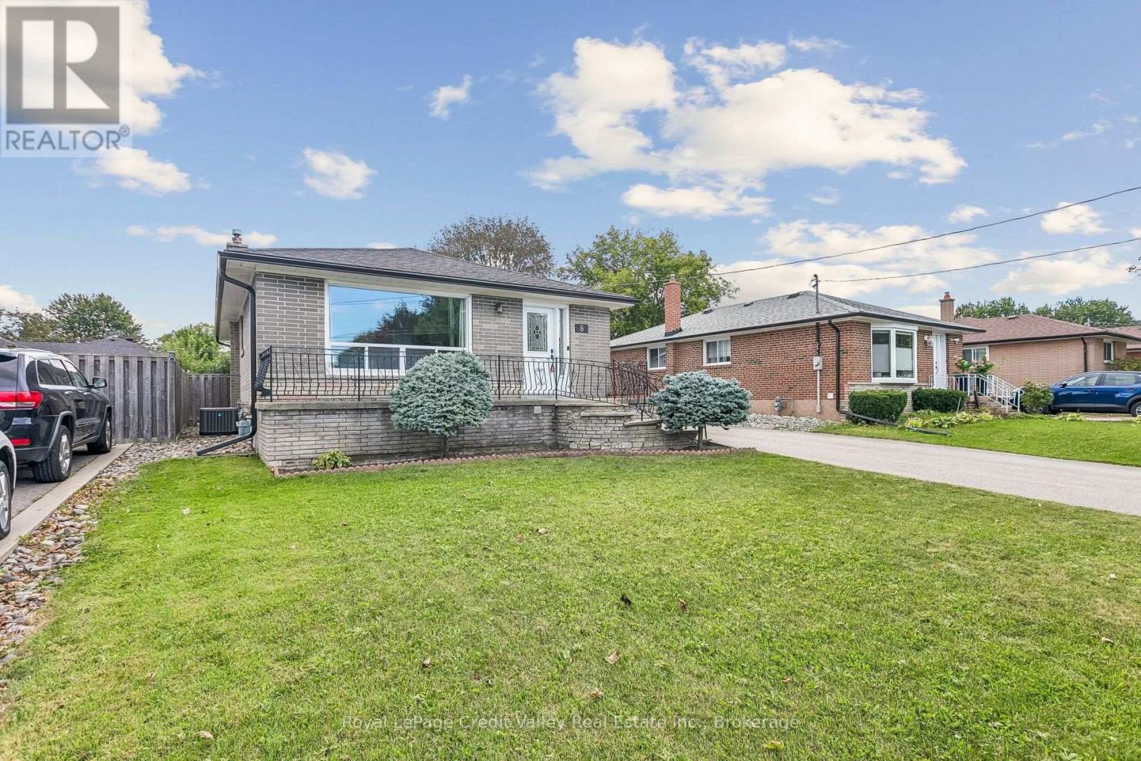 8 MILNER ROAD - 2