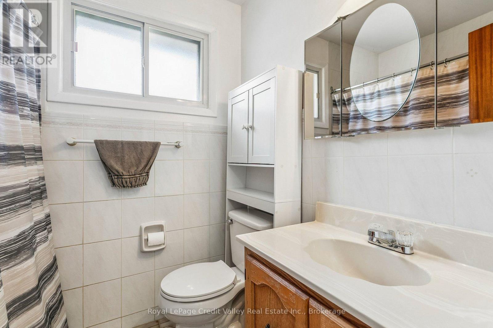 8 MILNER ROAD - 20