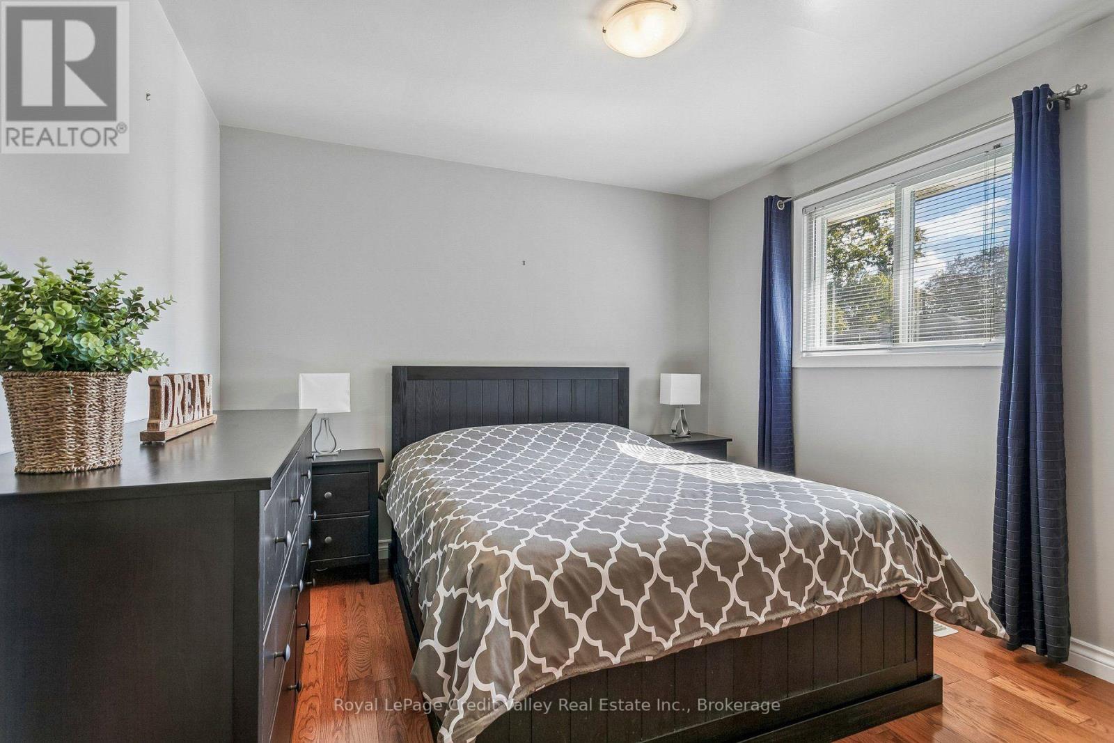 8 MILNER ROAD - 27
