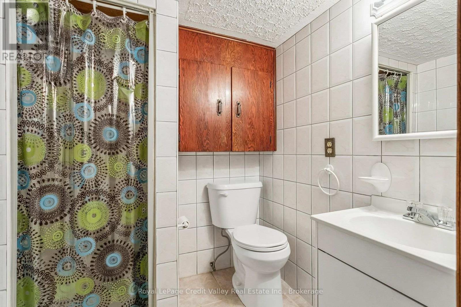 8 MILNER ROAD - 44