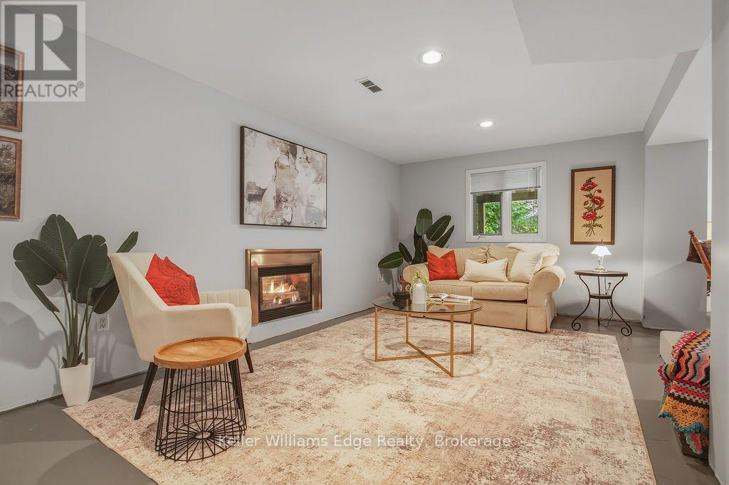 2084 MCKERLIE CRESCENT - Image 41