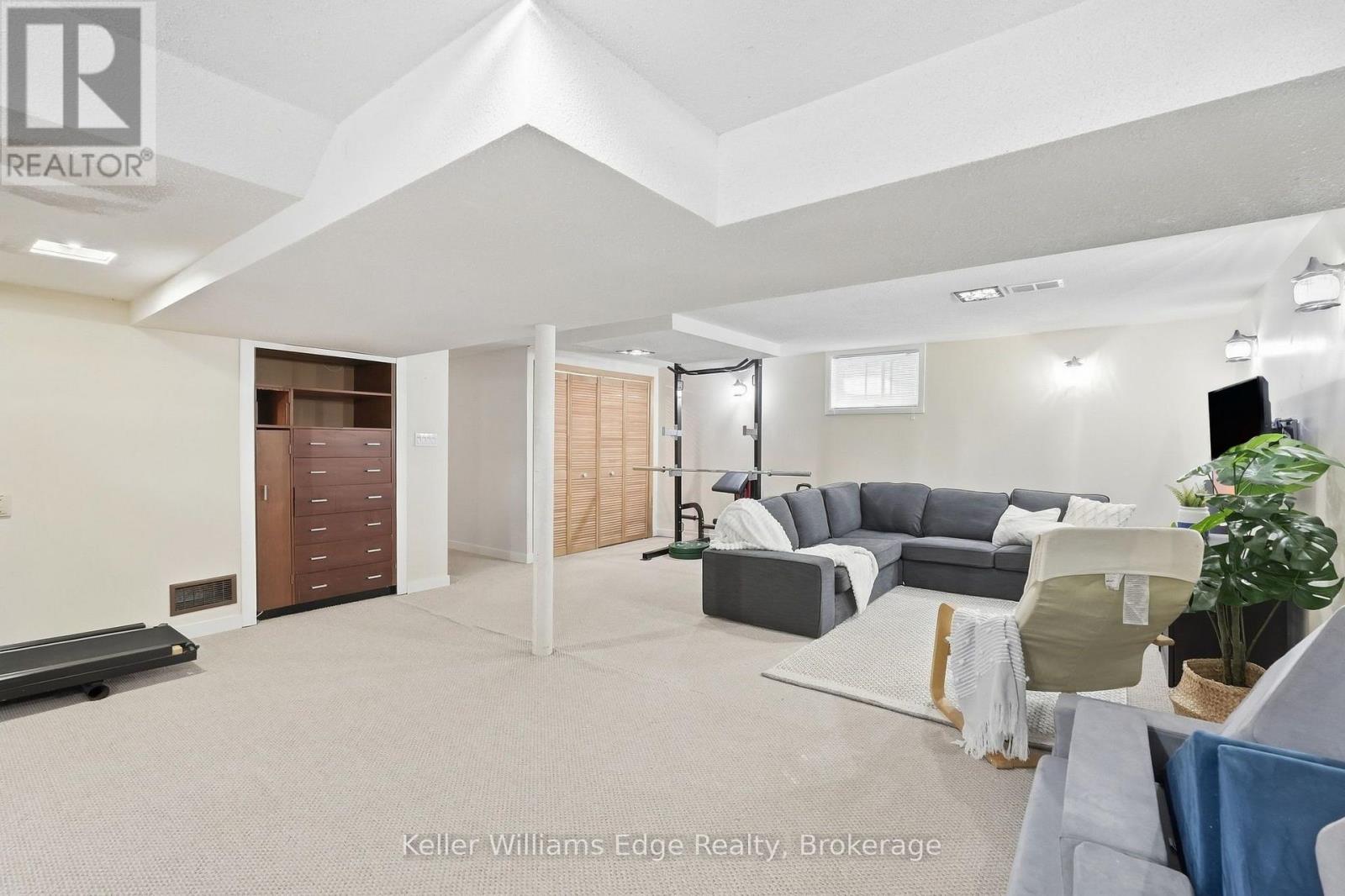 240 BENDAMERE AVENUE - Image 38