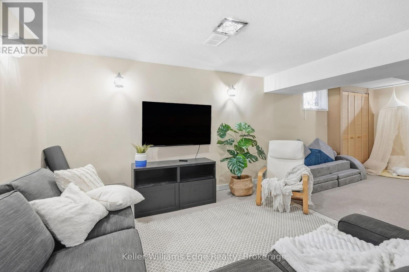 240 BENDAMERE AVENUE - Image 41