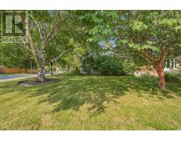 240 Bendamere Avenue, Hamilton, ON L9C1P5 Photo 45