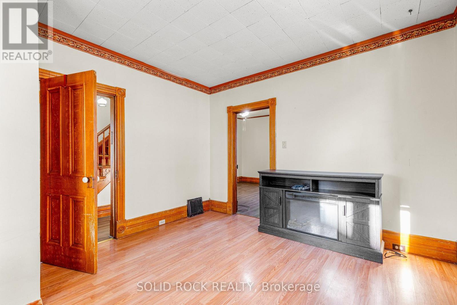 609 EAST STREET E - Image 11