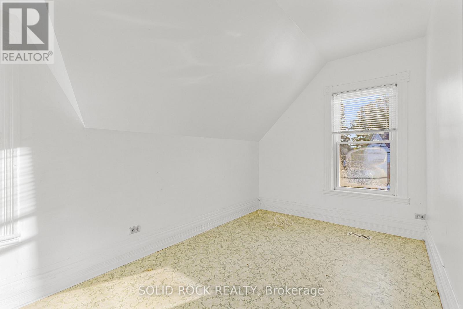 609 EAST STREET E - 27