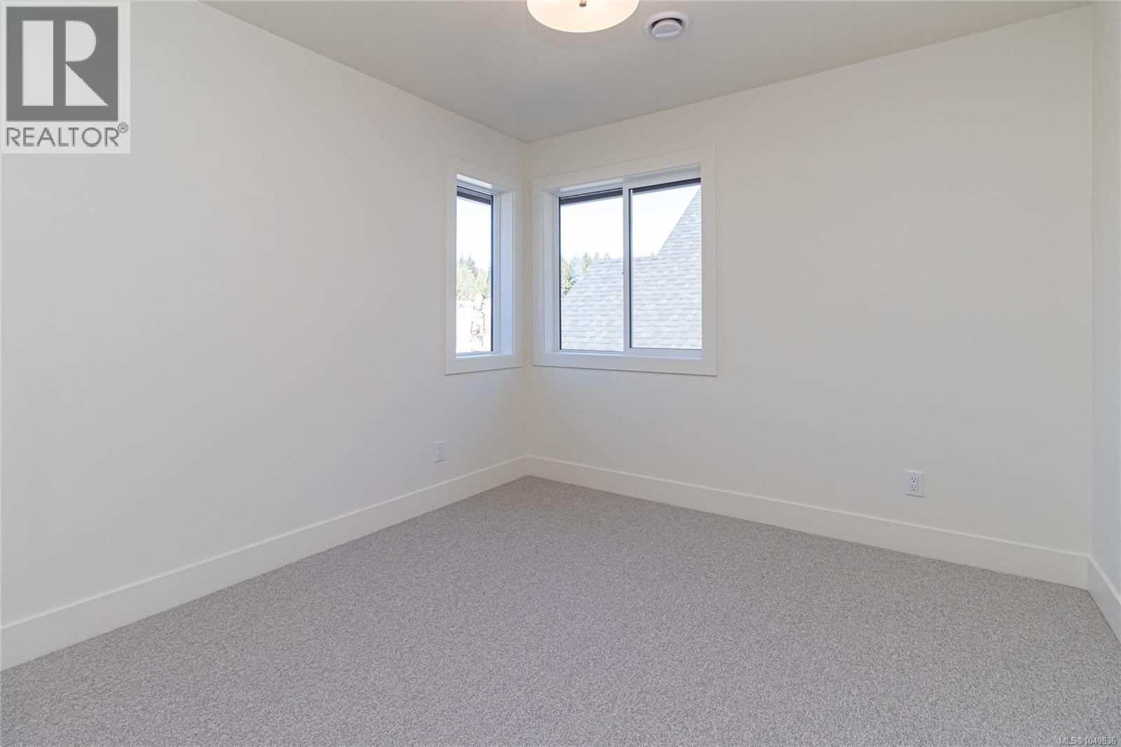 2180 Bellflower Dr - Image 25
