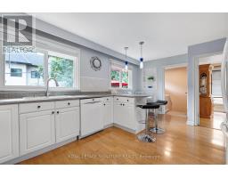 Kitchen - 9 Bunty Lane, Toronto, ON M2K1W4 Photo 11
