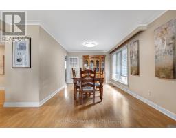 Living room - 9 Bunty Lane, Toronto, ON M2K1W4 Photo 6