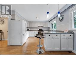 Dining room - 9 Bunty Lane, Toronto, ON M2K1W4 Photo 8