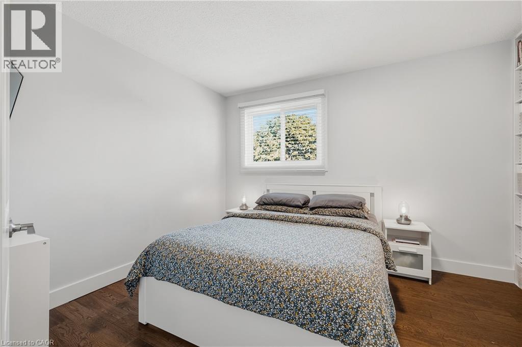 #D 316 BLUEVALE Street N - Image 18