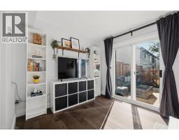 316 Bluevale Street N Unit# D, Waterloo, ON N2J4G3 Photo 12