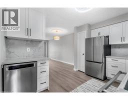 Bedroom - 104 Ralgreen Crescent, Kitchener, ON N2M1T9 Photo 6