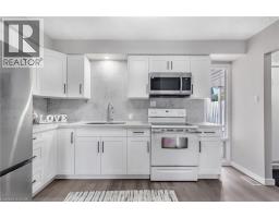 Recreation room - 104 Ralgreen Crescent, Kitchener, ON N2M1T9 Photo 9
