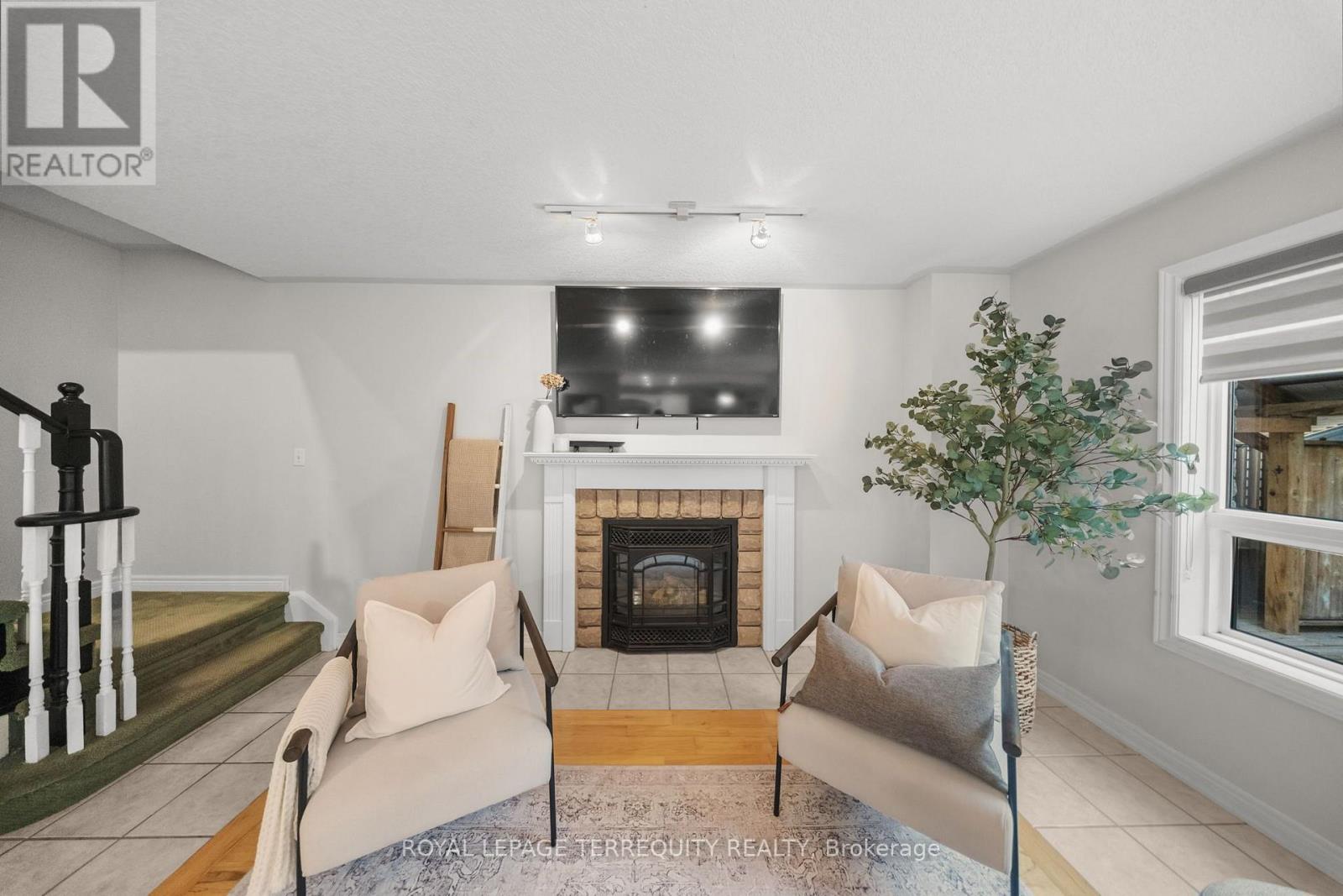 611 Capilano Crescent, Oshawa, ON photo 9
