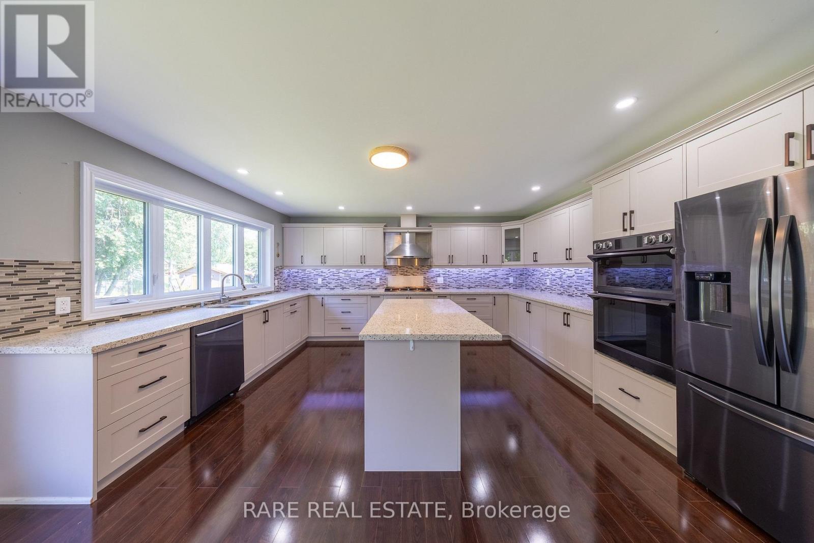 258 UNION AVENUE - 16