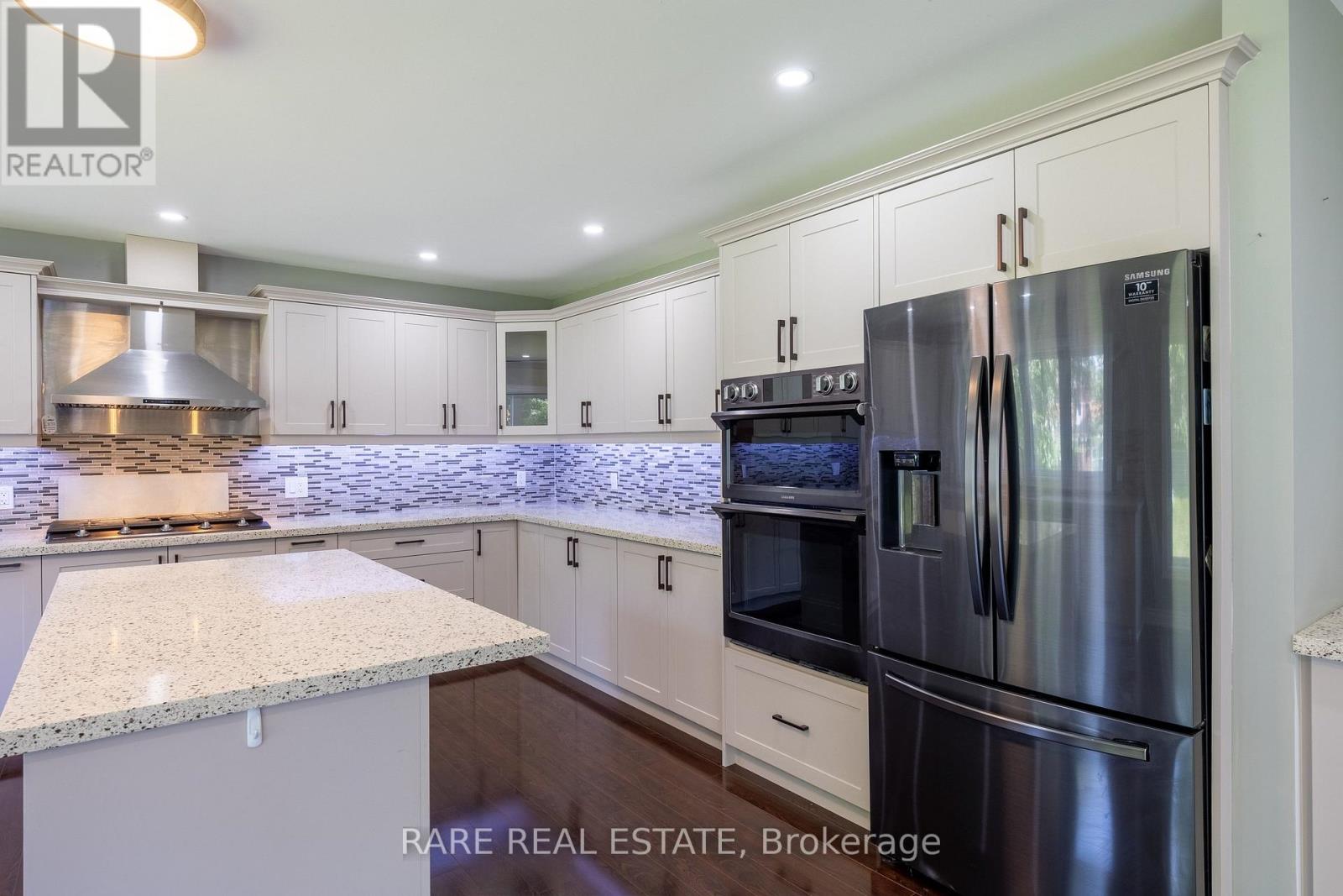 258 UNION AVENUE - 18
