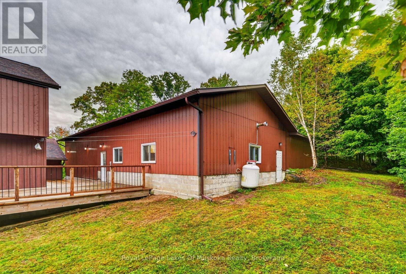 1020 EAST WALKER LAKE DRIVE - Image 40