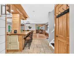 1020 East Walker Lake Drive, Lake Of Bays, ON P1H2J6 Photo 15